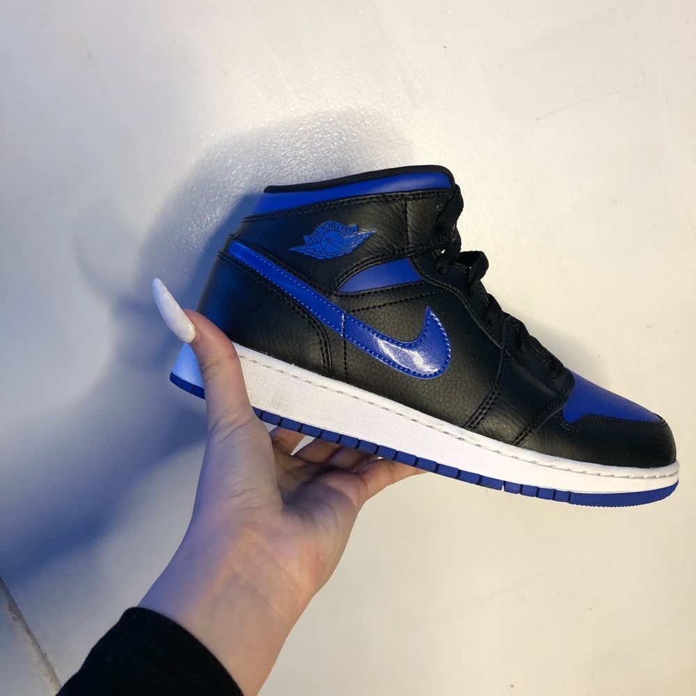 jordan 1 mid royal